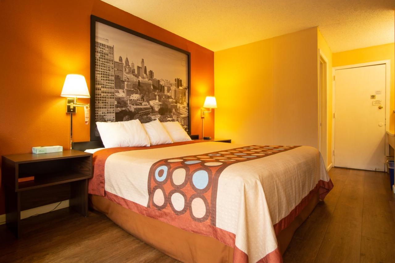 Motel Super 8 By Wyndham North 2*